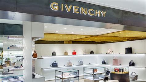 givenchy store robbed|Givenchy king of prussia.